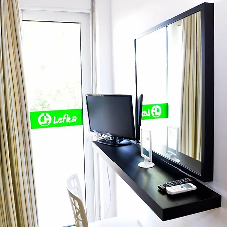 Hotel Lefka And 2*