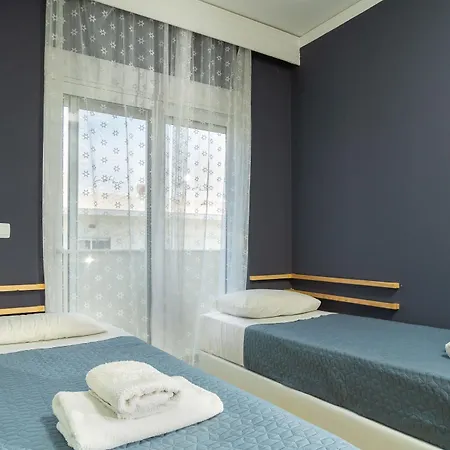Lefka And Hotel 2*