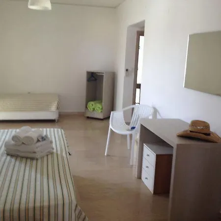 Hotel Lefka And 2*
